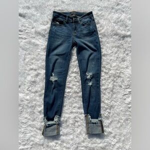 JUDY BLUE SKINNY FIT BLUE JEANS. SIZE 1/25